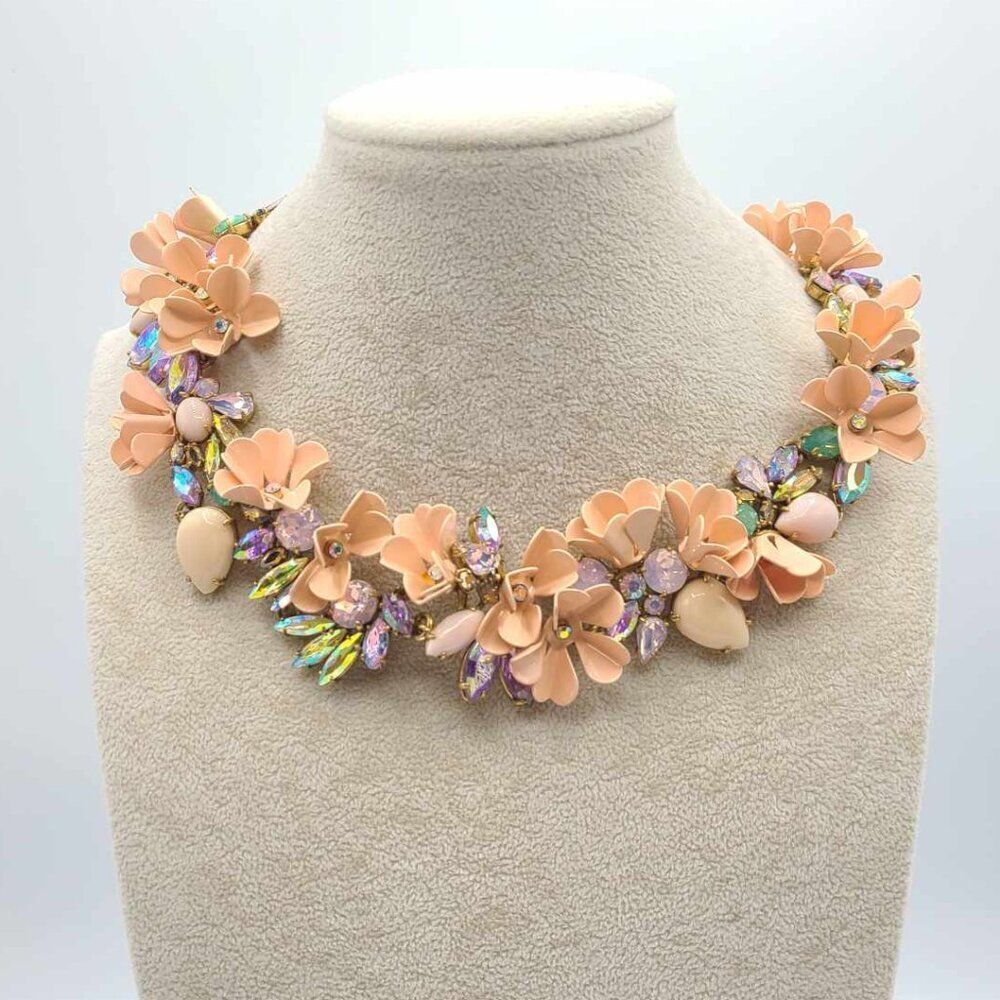 J Crew Rare Peach Flower Wreath Necklace with Multi Colored Crystals - Picture 2 of 14